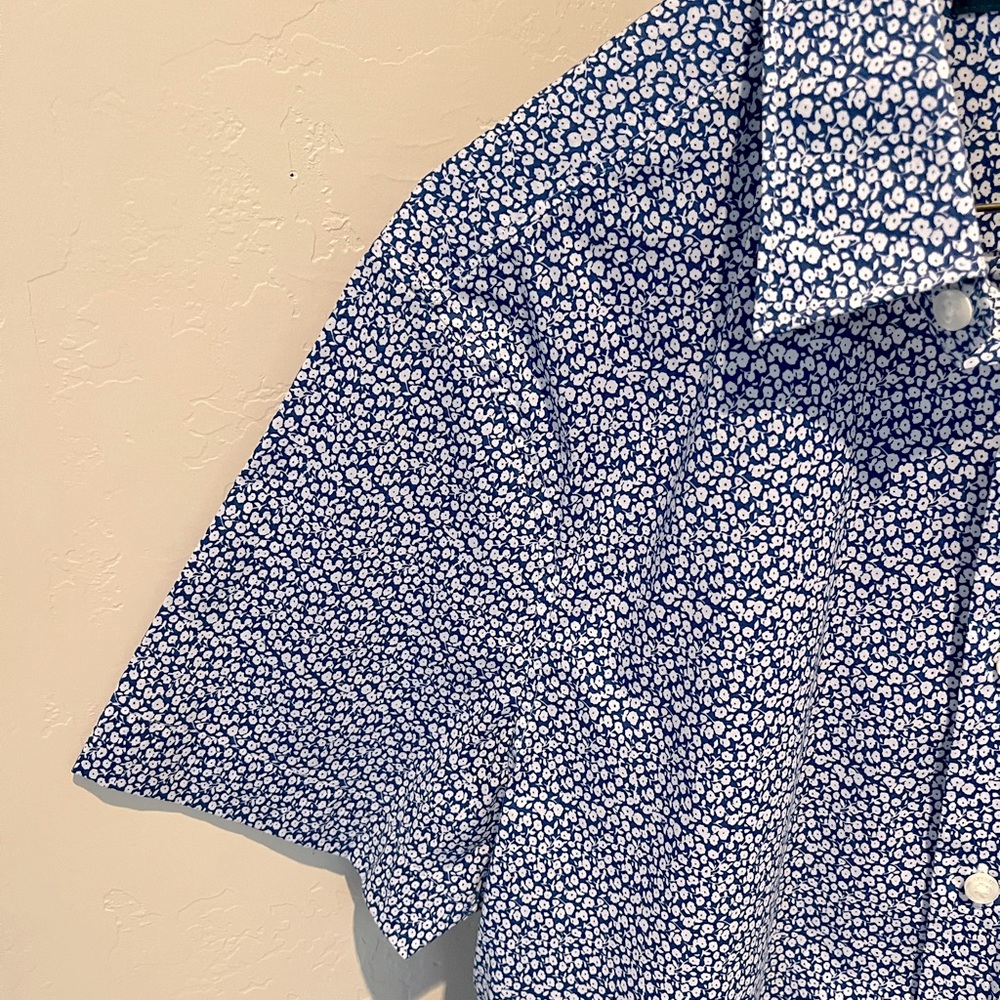 Perry Ellis Collared Shirt - Picture 5 of 11
